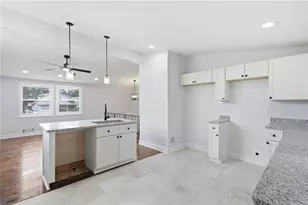 2909 Cambridge Dr SW, Atlanta, GA 30331 - Photo 10