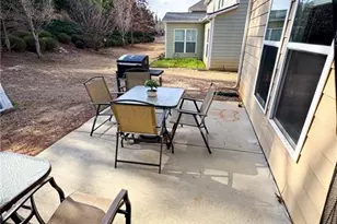 3560 Graham Way SW, Lilburn, GA 30047 - Photo 32