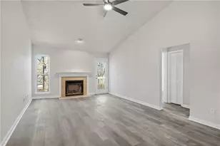 382 Teal Ct, Roswell, GA 30076 - Photo 4