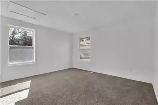 638 Dobbins Mill Rd, Griffin, GA 30223 - Photo 12