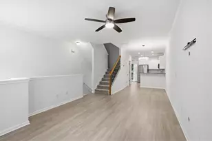 1057 Liberty Pkwy NW, Atlanta, GA 30318 - Photo 6