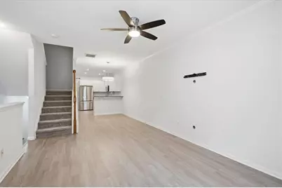 1057 Liberty Parkway NW, Atlanta, GA 30318 - Photo 6