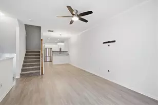 1057 Liberty Pkwy NW, Atlanta, GA 30318 - Photo 6