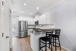 1057 Liberty Pkwy NW, Atlanta, GA 30318 - Photo 6