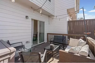 1057 Liberty Parkway NW, Atlanta, GA 30318 - Photo 20