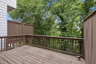 1057 Liberty Pkwy NW, Atlanta, GA 30318 - Photo 32
