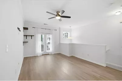 1057 Liberty Parkway NW, Atlanta, GA 30318 - Photo 4