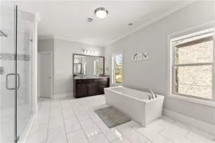 1025 Nash Springs Cir, Lilburn, GA 30047 - Photo 30