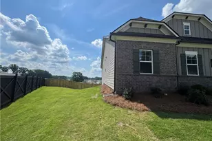 145 Rose Lake Ct, Hoschton, GA 30548 - Photo 4