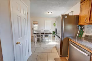 320 Chiefvan Terrace NE, Calhoun, GA 30701 - Photo 16