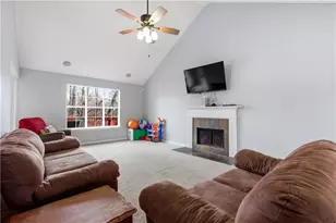 4710 Wheeler Creek Dr, Hoschton, GA 30548 - Photo 6