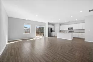 4646 Waxwing St, Hoschton, GA 30548 - Photo 8