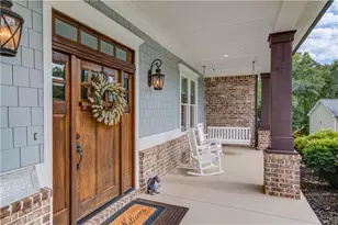617 Skyland Dr, Hoschton, GA 30548 - Photo 1