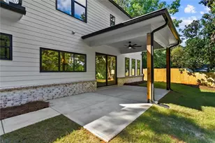 105 Beech Creek Cir, Winder, GA 30680 - Photo 14