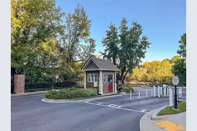 1137 Liberty Parkway NW, Atlanta, GA 30318 - Photo 26