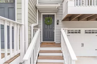 1137 Liberty Parkway NW, Atlanta, GA 30318 - Photo 4