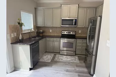 1137 Liberty Parkway NW, Atlanta, GA 30318 - Photo 4