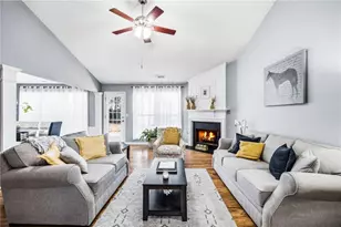 2407 Traywick Chase, Alpharetta, GA 30004 - Photo 4