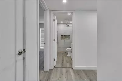 5641 Kingsport Drive #8, Atlanta, GA 30342 - Photo 18