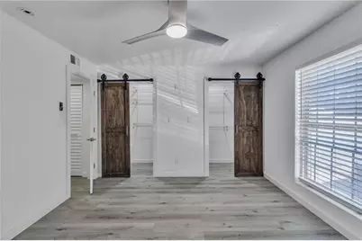 5641 Kingsport Drive #8, Atlanta, GA 30342 - Photo 16