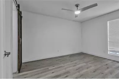 5641 Kingsport Drive #8, Atlanta, GA 30342 - Photo 20