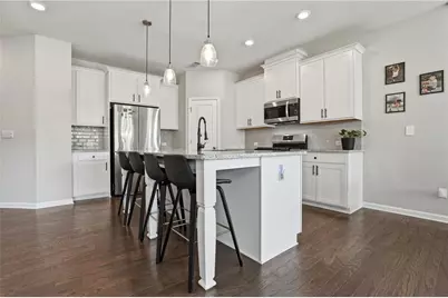 504 Elm Bluff Way, Lawrenceville, GA 30043 - Photo 4