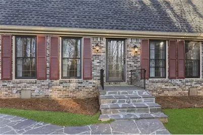2037 Stoneleigh Drive, Stone Mountain, GA 30087 - Photo 4