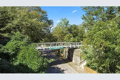 662 Cameron M Alexander Boulevard NW, Atlanta, GA 30318 - Photo 22