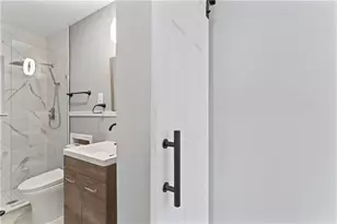 662 Cameron M Alexander Blvd NW, Atlanta, GA 30318 - Photo 12