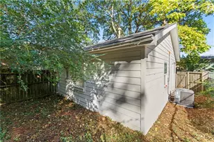 662 Cameron M Alexander Blvd NW, Atlanta, GA 30318 - Photo 20