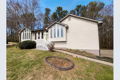 2907 Emerald Lane, Acworth, GA 30102 - Photo 6