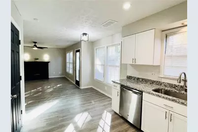 4977 Wynhurst Way, Stone Mountain, GA 30088 - Photo 20
