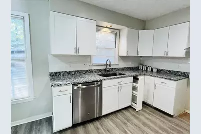4977 Wynhurst Way, Stone Mountain, GA 30088 - Photo 14