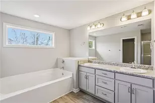 91 Richmond Dr, Lagrange, GA 30240 - Photo 8