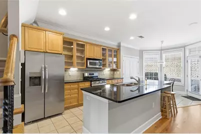 211 Merritts Avenue NW, Atlanta, GA 30313 - Photo 8