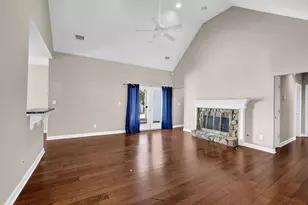 200 Blue Spruce Cir, Alpharetta, GA 30005 - Photo 4