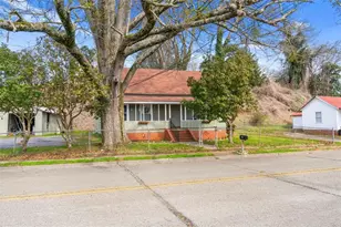 51 First St, Trion, GA 30753 - Photo 2