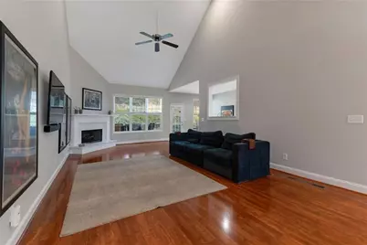 6365 Aarons Way, Flowery Branch, GA 30542 - Photo 8