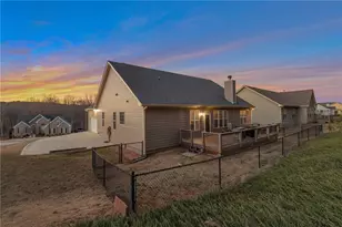 6365 Aarons Way, Flowery Branch, GA 30542 - Photo 38