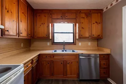 522 Victoria Road, Woodstock, GA 30189 - Photo 16