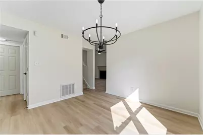 2263 Wellington Circle, Lithonia, GA 30058 - Photo 8