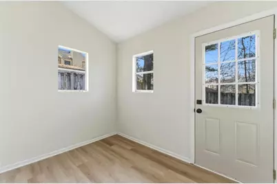 2263 Wellington Circle, Lithonia, GA 30058 - Photo 18