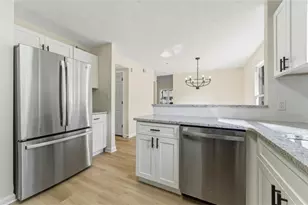 2263 Wellington Cir, Lithonia, GA 30058 - Photo 10