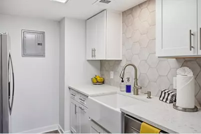 2011 Henderson Circle, Alpharetta, GA 30004 - Photo 12