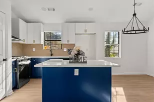 4933 Parkwest Dr, Stone Mountain, GA 30088 - Photo 4