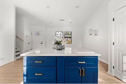 4933 Park West Drive, Stone Mountain, GA 30088 - Photo 6