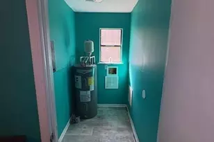 407 E Brooks Ave, Griffin, GA 30223 - Photo 4