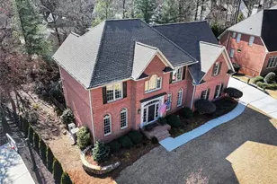 2630 Hamptons Chase, Alpharetta, GA 30005 - Photo 4