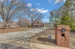 12328 Edgewater Dr, Hampton, GA 30228 - Photo 2