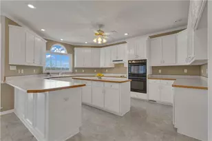 12328 Edgewater Dr, Hampton, GA 30228 - Photo 18